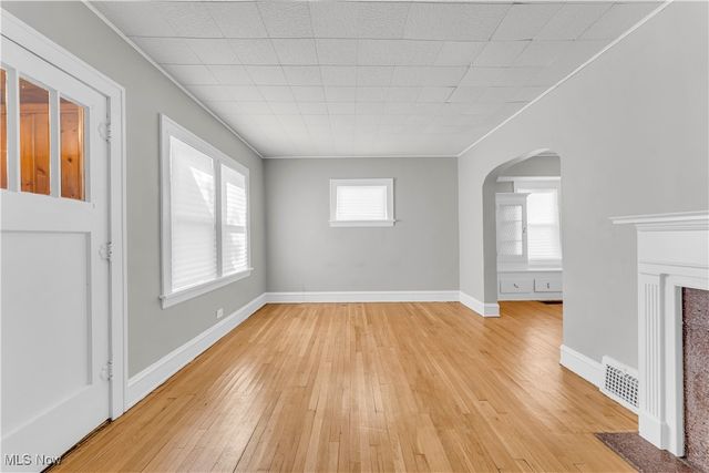 4002 Maplecrest Avenue, Parma, OH 44134