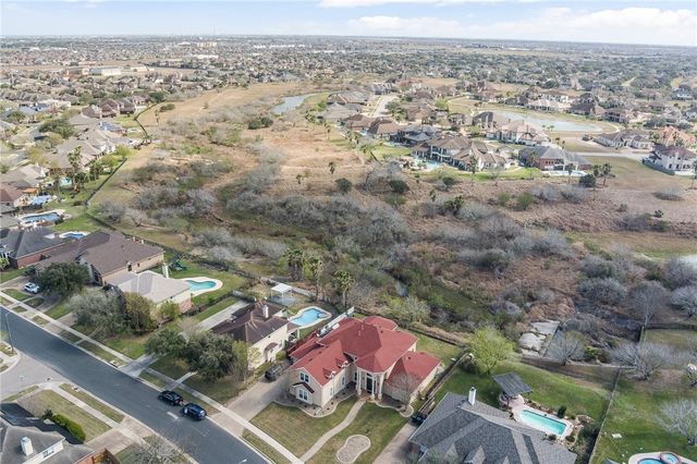 7842 Beauvais Dr, Corpus Christi, TX 78414