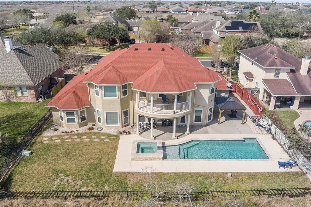 7842 Beauvais Dr, Corpus Christi, TX 78414 — photo 2