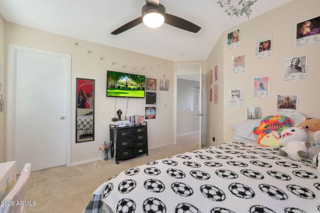 1174 E CANYON CREEK Drive, Gilbert, AZ 85295