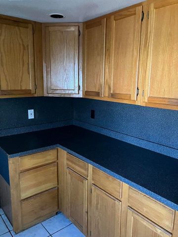 305 SE 8th Street, Plainview, TX 79072