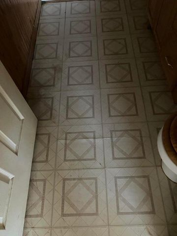 305 SE 8th Street, Plainview, TX 79072