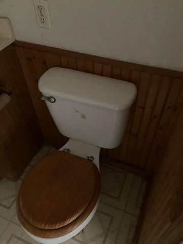 305 SE 8th Street, Plainview, TX 79072