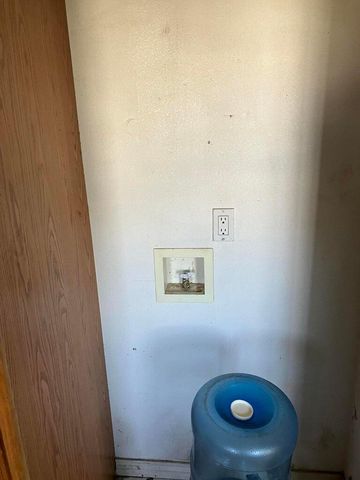 305 SE 8th Street, Plainview, TX 79072