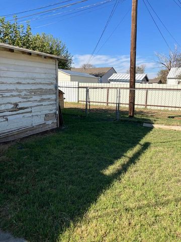 305 SE 8th Street, Plainview, TX 79072