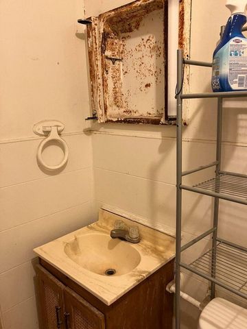 305 SE 8th Street, Plainview, TX 79072