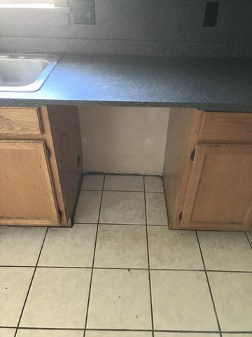 305 SE 8th Street, Plainview, TX 79072