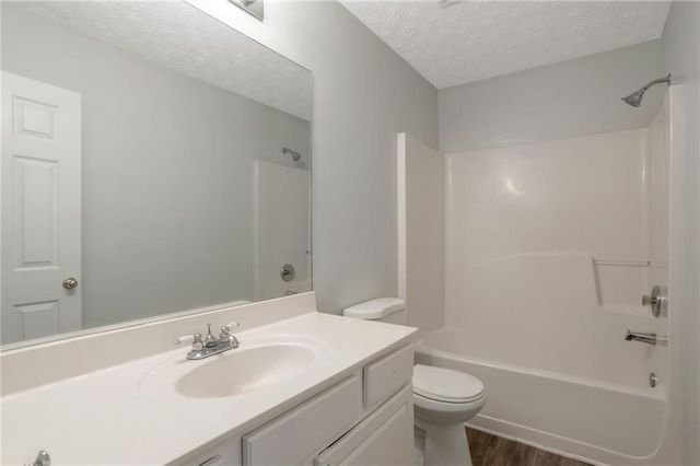 290 Clairidge Lane, Lawrenceville, GA 30046