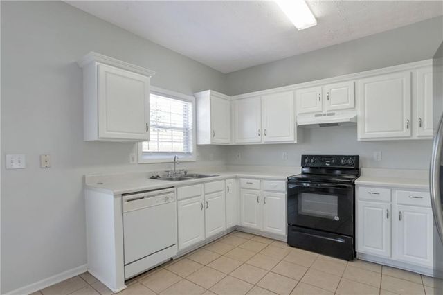290 Clairidge Lane, Lawrenceville, GA 30046