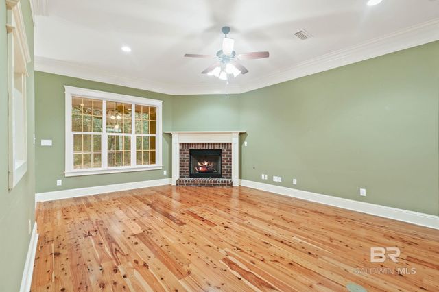 8955 N Lamhatty Lane, Daphne, AL 36526