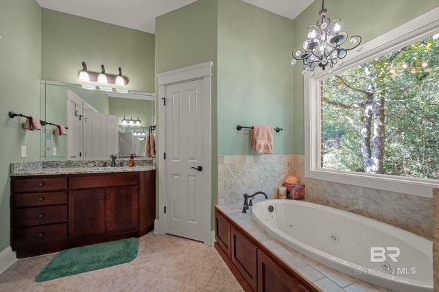 8955 N Lamhatty Lane, Daphne, AL 36526