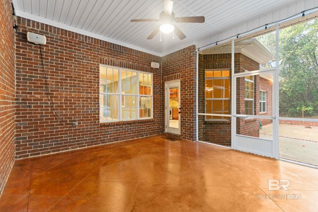 8955 N Lamhatty Lane, Daphne, AL 36526