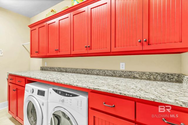 8955 N Lamhatty Lane, Daphne, AL 36526