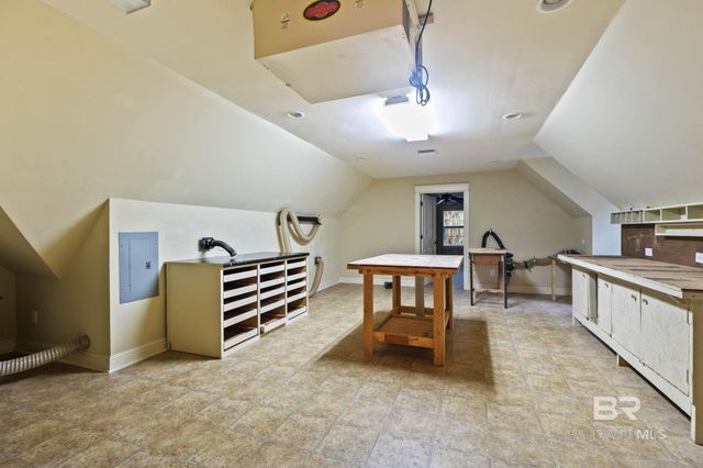 8955 N Lamhatty Lane, Daphne, AL 36526