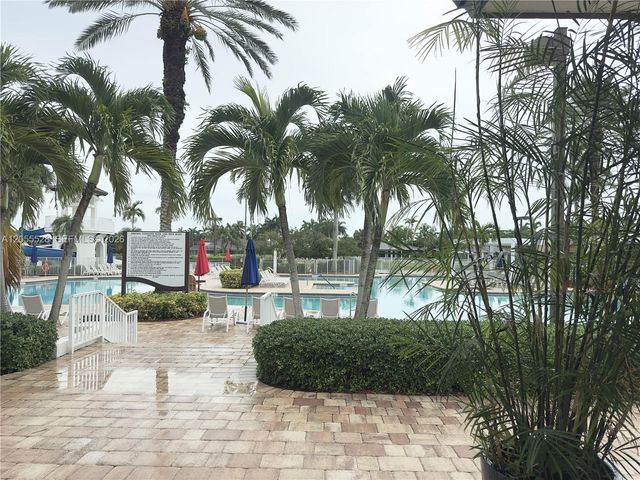 462 Fishtail Ter, Weston, FL 33327
