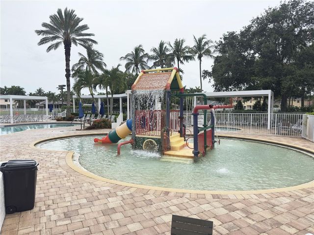 462 Fishtail Ter, Weston, FL 33327