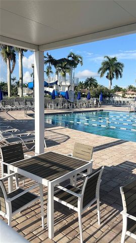 462 Fishtail Ter, Weston, FL 33327