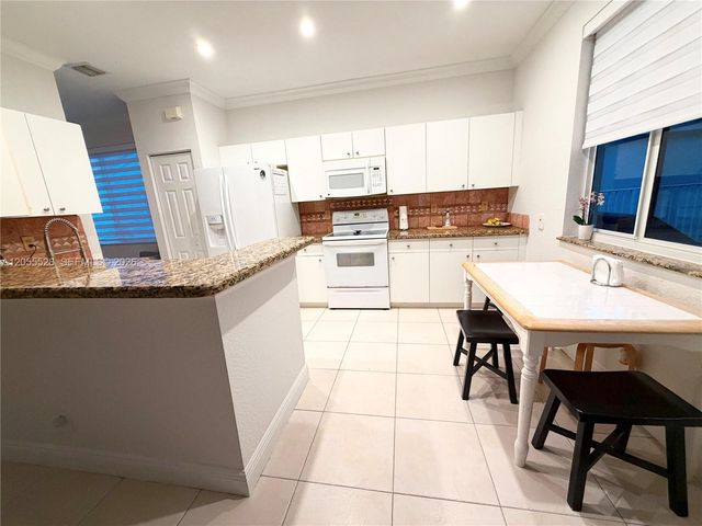 462 Fishtail Ter, Weston, FL 33327