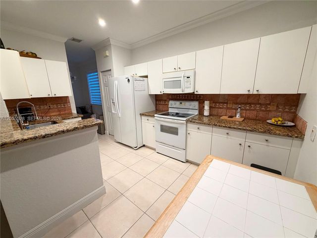 462 Fishtail Ter, Weston, FL 33327