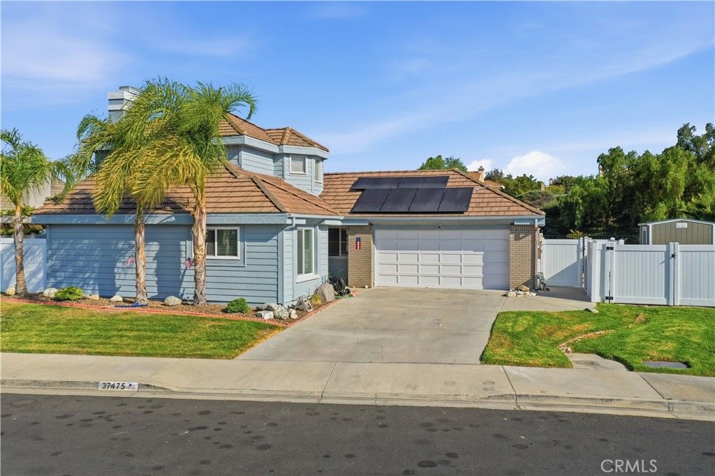 37475 Cole Creek Court, Murrieta, CA 92562 — exterior
