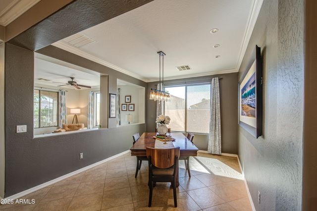 903 W Jersey Way, San Tan Valley, AZ 85143