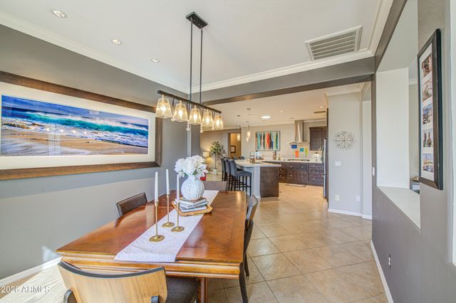 903 W Jersey Way, San Tan Valley, AZ 85143