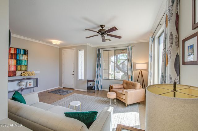 903 W Jersey Way, San Tan Valley, AZ 85143