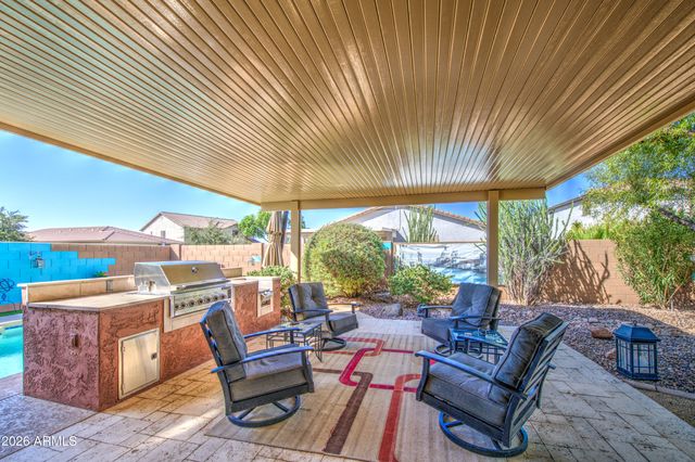 903 W Jersey Way, San Tan Valley, AZ 85143