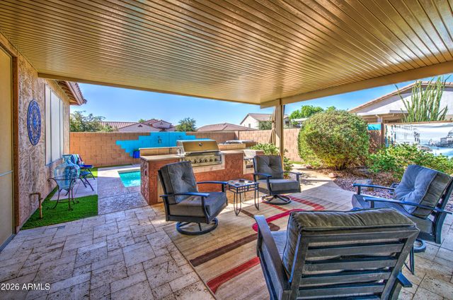 903 W Jersey Way, San Tan Valley, AZ 85143