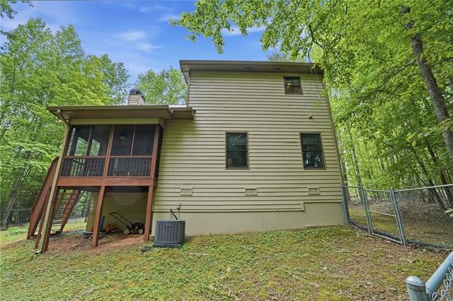 1060 Rocktree Road, Dahlonega, GA 30533