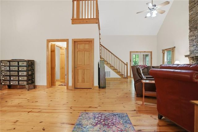 1060 Rocktree Road, Dahlonega, GA 30533