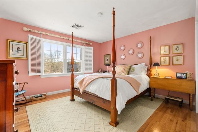 29 Stop River Rd, Norfolk, MA 02056