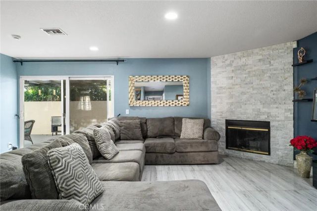 947 Via Camino 11, Wilmington, CA 90744