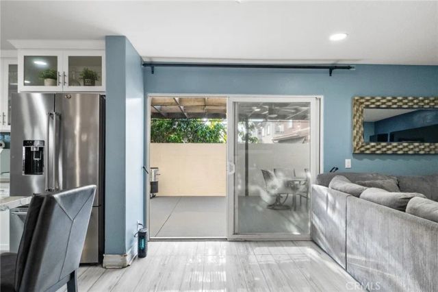 947 Via Camino 11, Wilmington, CA 90744