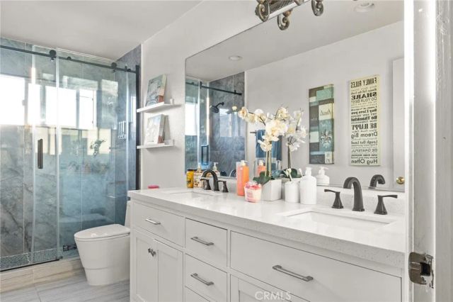 947 Via Camino 11, Wilmington, CA 90744