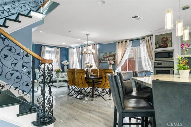 947 Via Camino 11, Wilmington, CA 90744