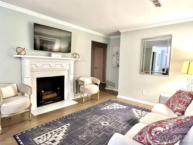 4638 Murrayhill Road, Charlotte, NC 28209