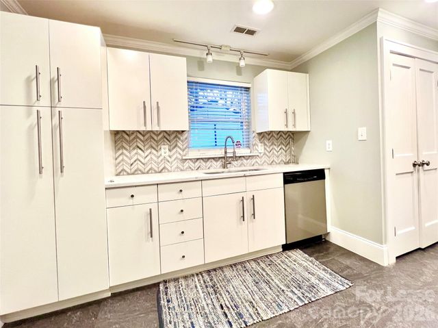 4638 Murrayhill Road, Charlotte, NC 28209