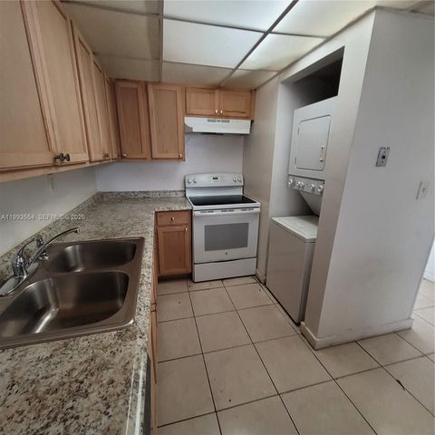 10090 NW 80th Ct 1202, Hialeah Gardens, FL 33016