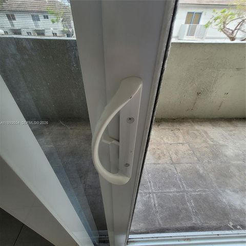 10090 NW 80th Ct 1202, Hialeah Gardens, FL 33016