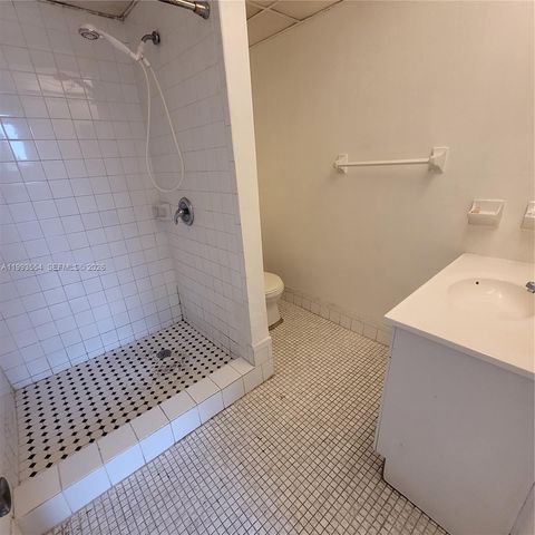 10090 NW 80th Ct 1202, Hialeah Gardens, FL 33016