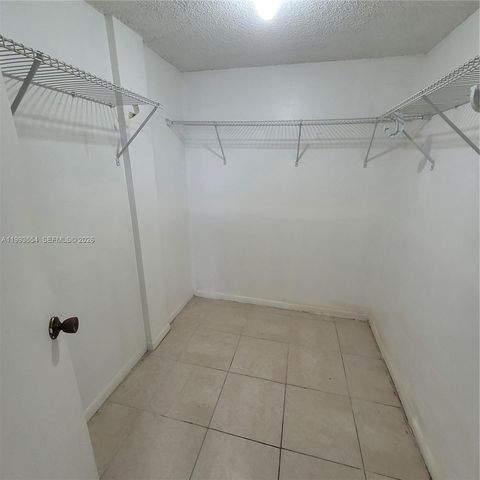 10090 NW 80th Ct 1202, Hialeah Gardens, FL 33016