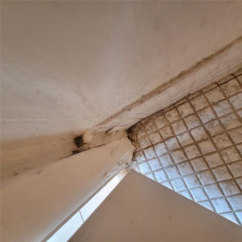 10090 NW 80th Ct 1202, Hialeah Gardens, FL 33016