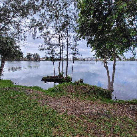 10090 NW 80th Ct 1202, Hialeah Gardens, FL 33016