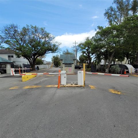 10090 NW 80th Ct 1202, Hialeah Gardens, FL 33016