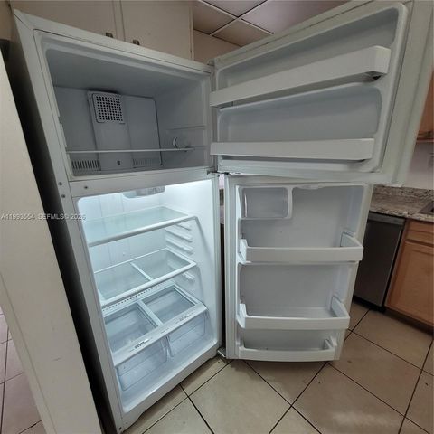 10090 NW 80th Ct 1202, Hialeah Gardens, FL 33016