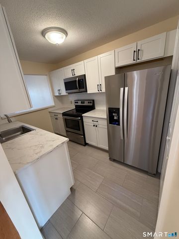 504 Watercourse Row 504, Rocky Hill, CT 06067