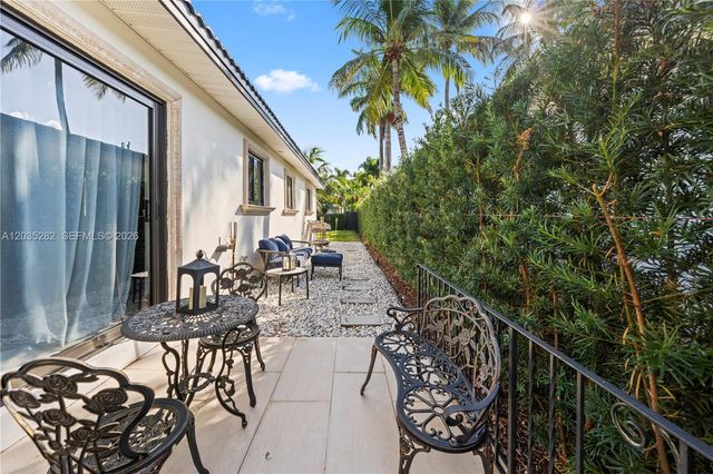 1302 Fillmore St, Hollywood, FL 33019