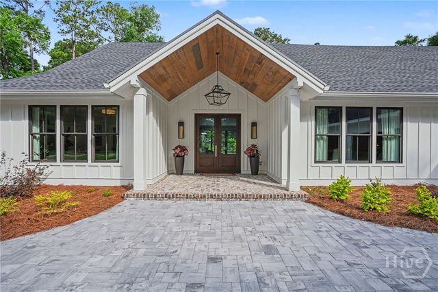 9 Brandenberry Road, Savannah, GA 31411