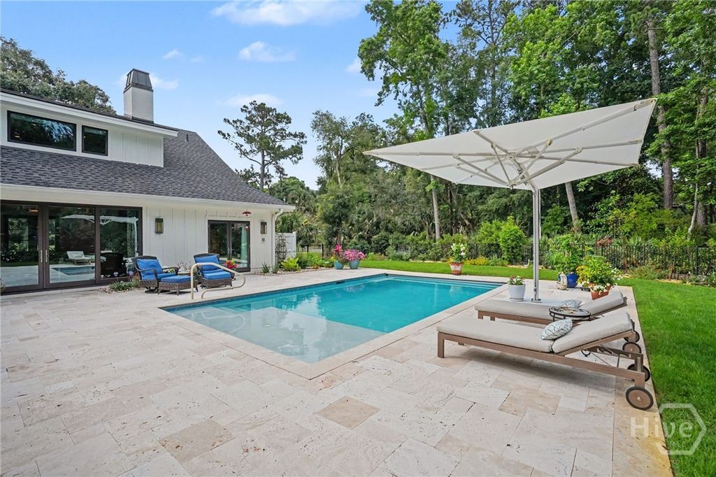 Image 40 of property listing at 9 Brandenberry Road, Savannah, GA 31411